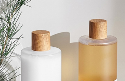 Fondata nel 2005, dispone di 13.000 metri quadrati di edifici industriali standard, è un insieme di ricerca e sviluppo, produzione e vendita in una delle imprese di materiali per l'imballaggio di cosmetici.